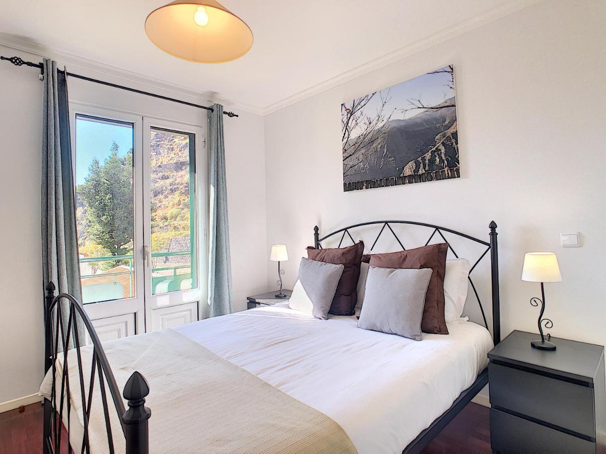 Sea N' Sun Apartment By Lovelystay Ribeira Brava Eksteriør bilde